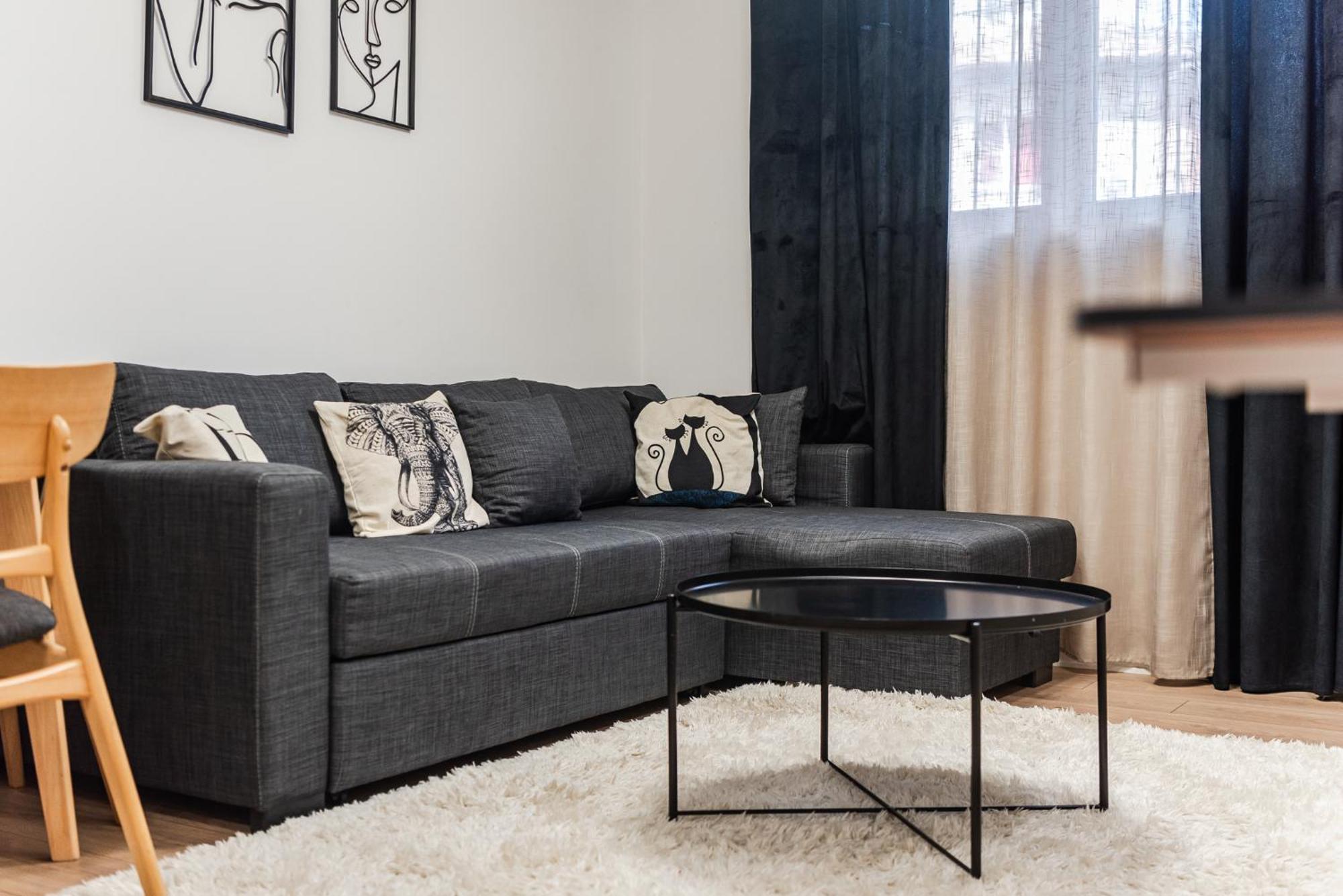 Noir Apartment By Kondo Stays Tirana Exterior foto